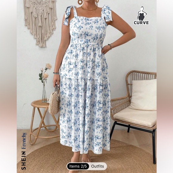 White and blue floral maxi dress - Picture 2 of 5